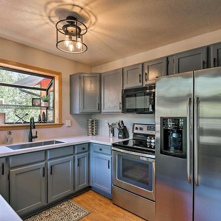 Updated And Modern Munds Park Home With Fire Pit! Exterior foto